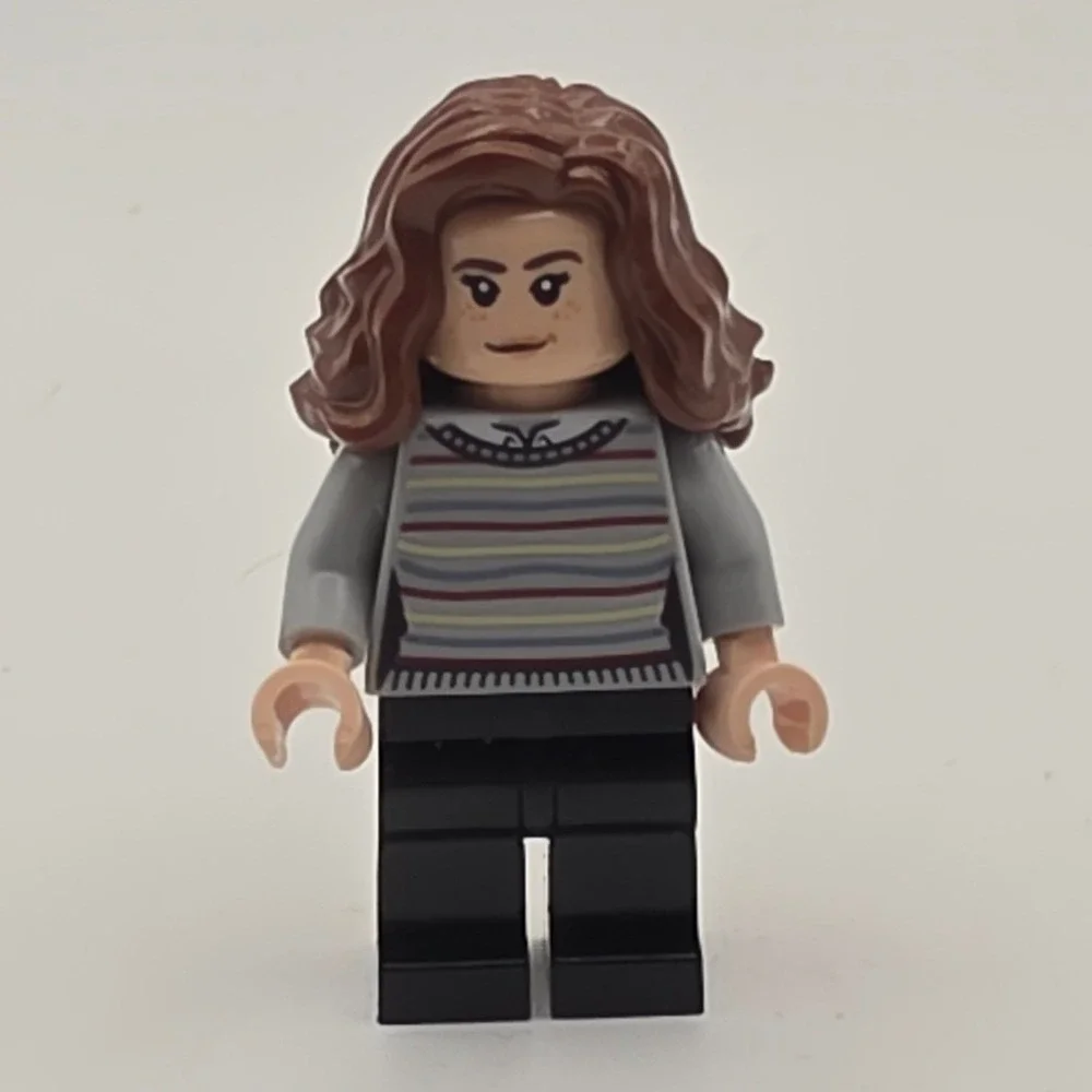LEGO Minifigure Hermione Granger Small Grey Striped Sweater Excellent
